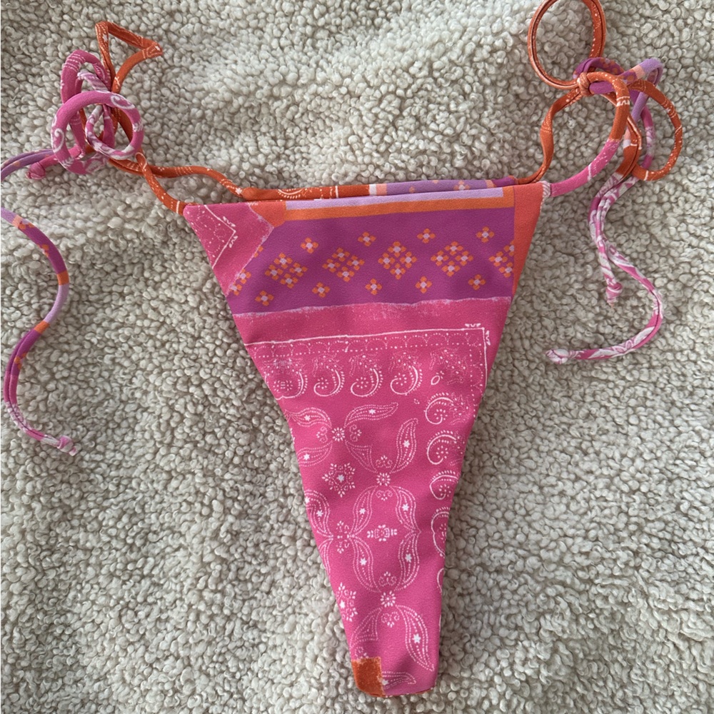 SKATIE Elsa Bottoms (S) Montana print NWOT.